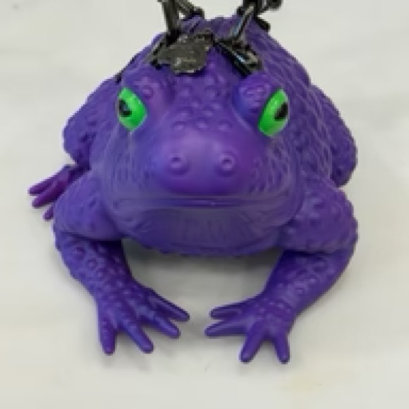 TAN Official Windy Willow Unique Frog Crossbody Handbag - Picture 16 of 16